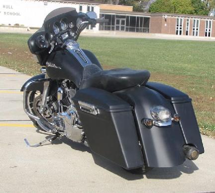 harley extended bags with right pipe cut out only